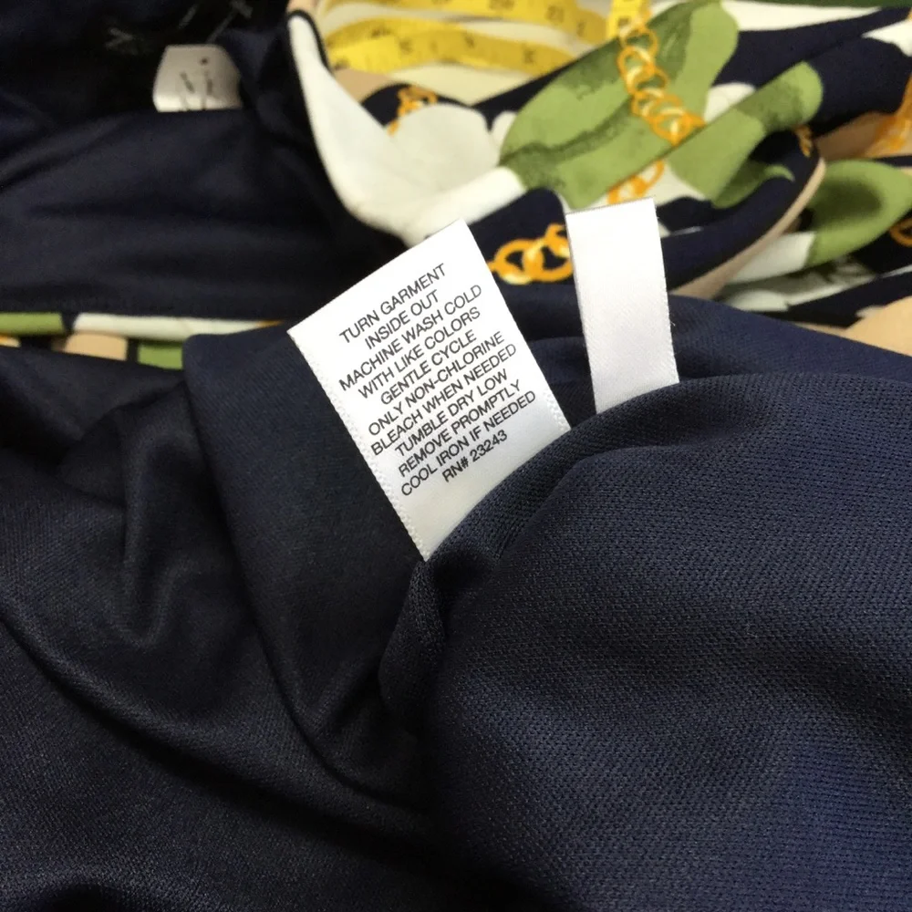 NEW YORK & CO. sz Large Skirt Floral Gold Chains Pencil Stretch Fabric NWT - Picture 6 of 6